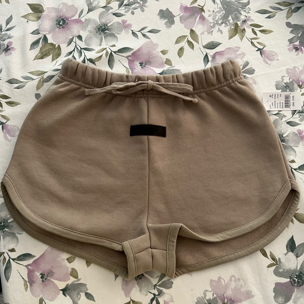 Essentials Fear of God Shorts Desert Taupe